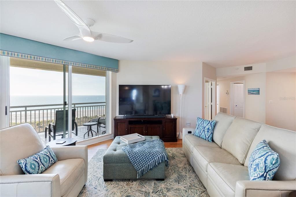 1180 GULF BOULEVARD 1105 photo 3