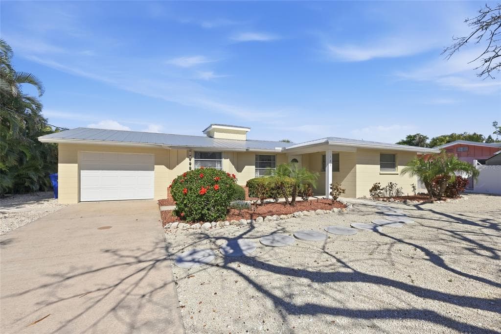 109 TERN DRIVE photo 2