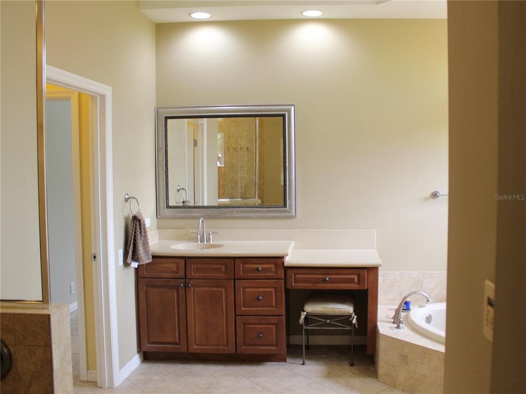 406 PETREL TRAIL photo 9