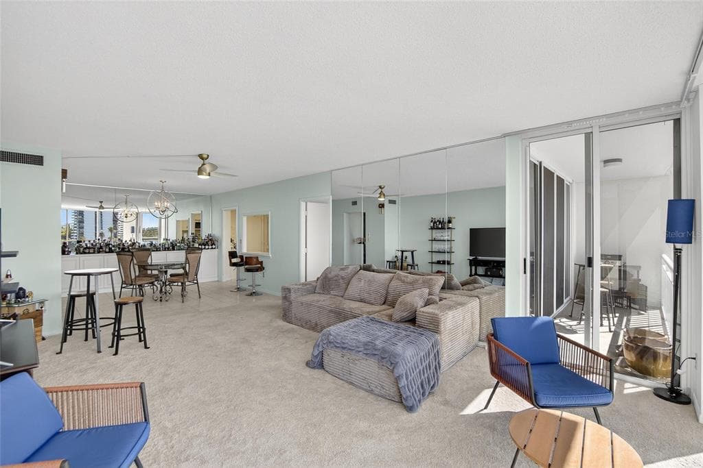100 PIERCE STREET 703 photo 17