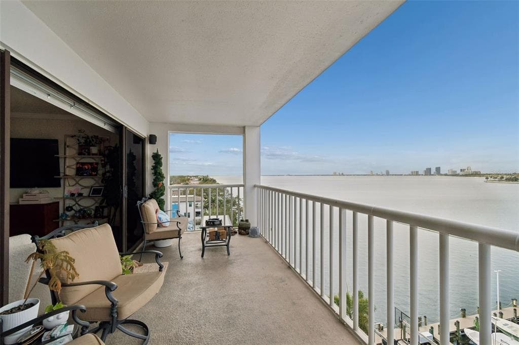 2 ADALIA AVENUE #704 4