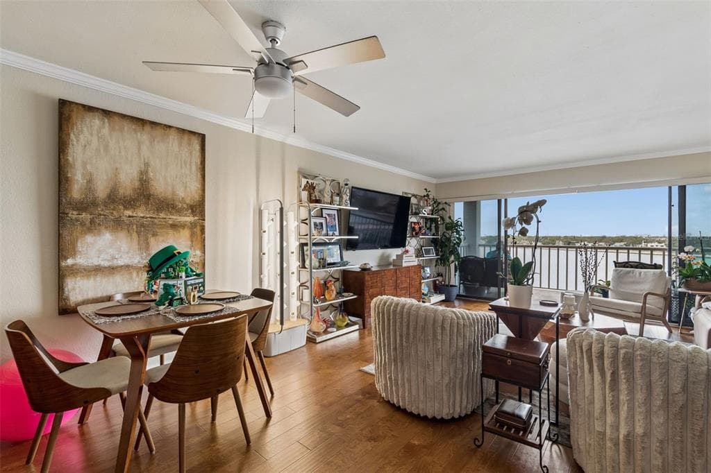 2 ADALIA AVENUE 704 photo 8
