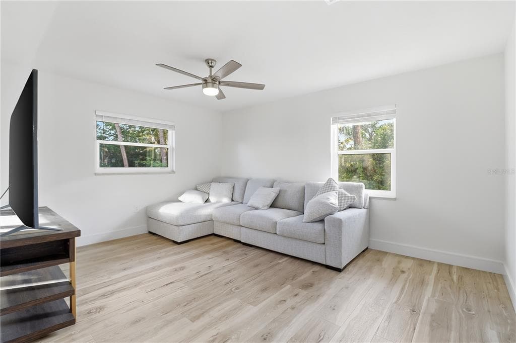 1729 SE 3RD COURT photo 11