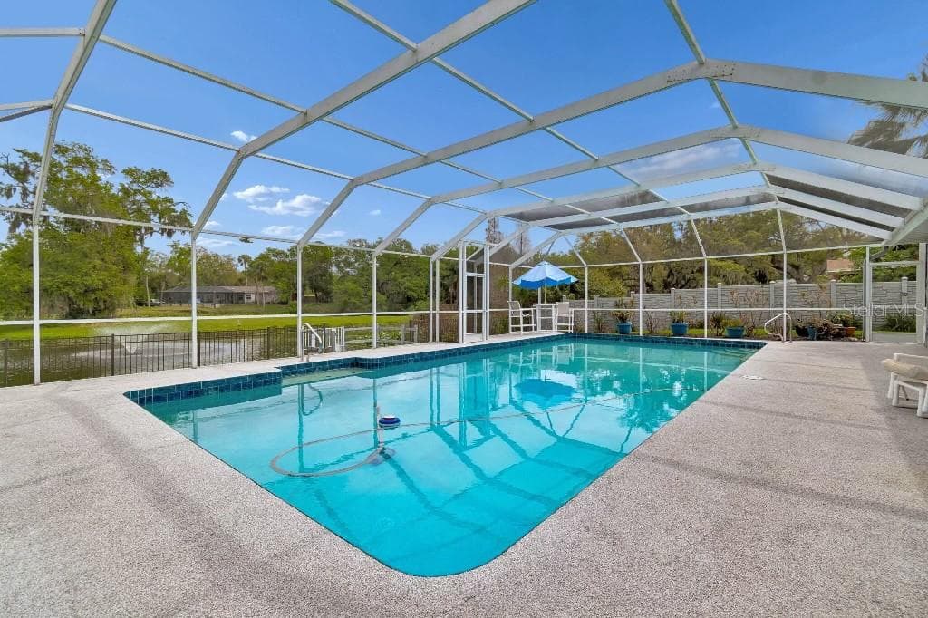 1611 SUNNYHILLS DRIVE 5