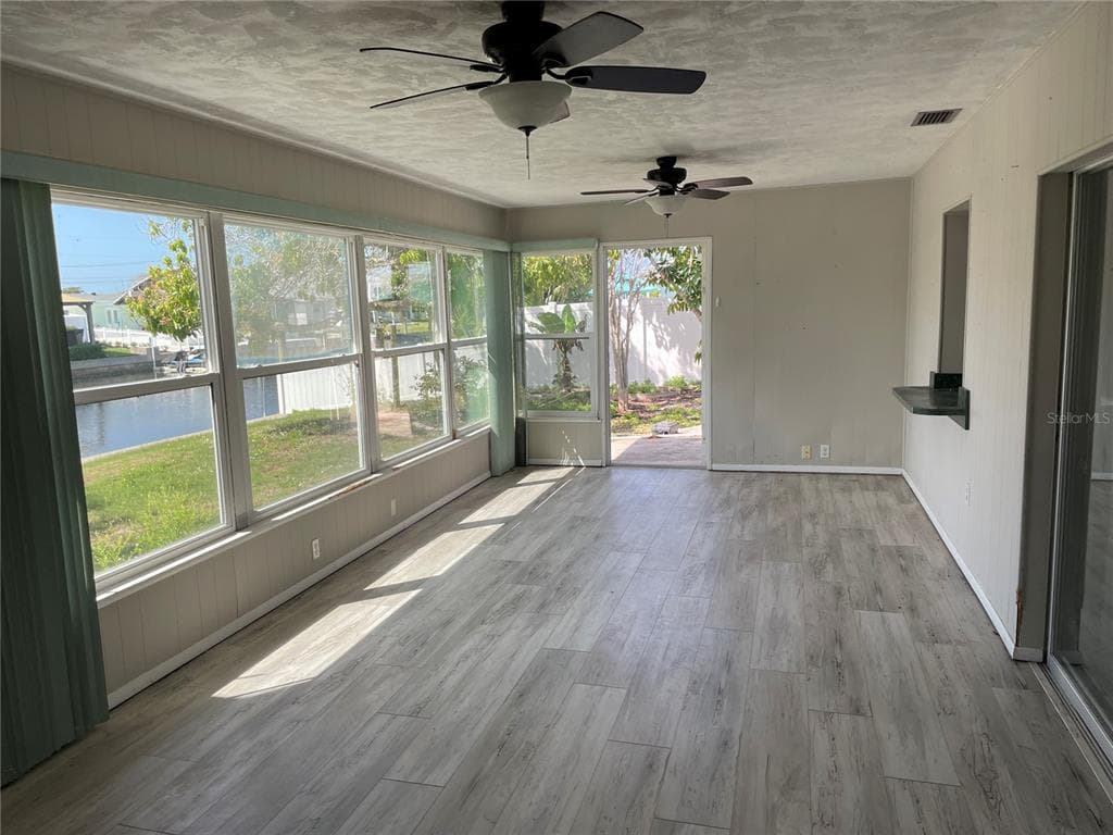 10307 SANDPIPER ROAD W photo 17