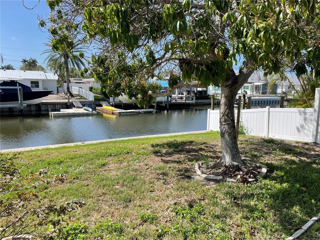 10307 SANDPIPER ROAD W photo 22