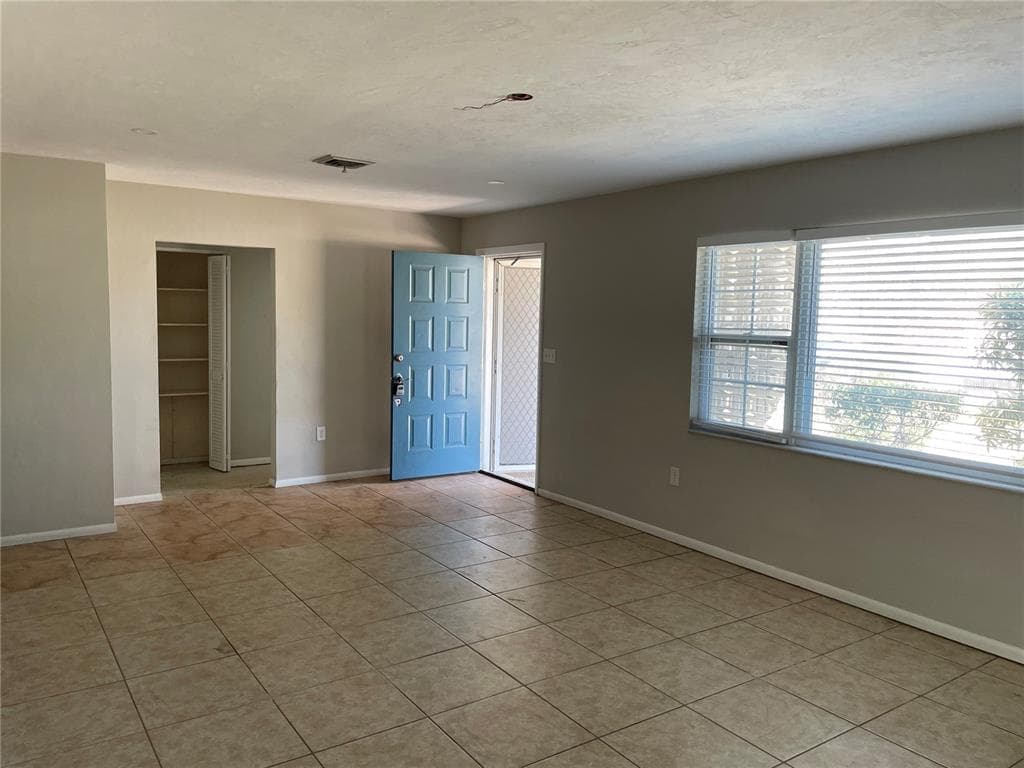10307 SANDPIPER ROAD W photo 5