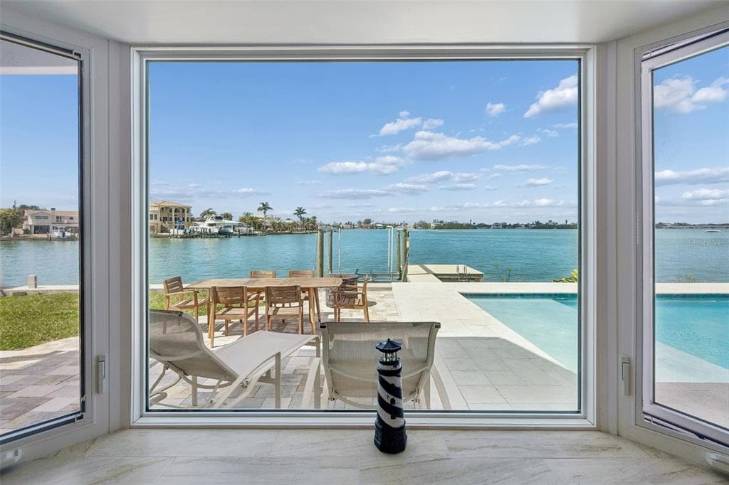 478 HARBOR DRIVE N photo 22