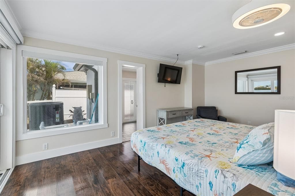 478 HARBOR DRIVE N photo 14