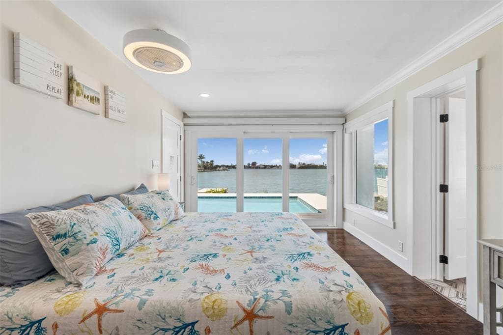 478 HARBOR DRIVE N photo 15