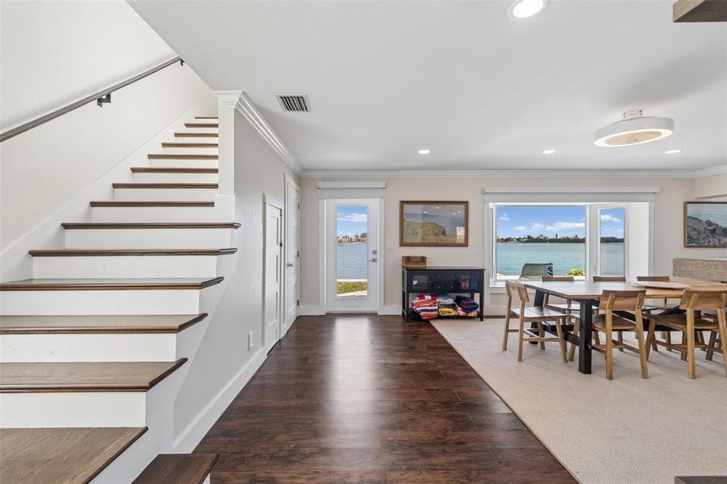 478 HARBOR DRIVE N photo 19