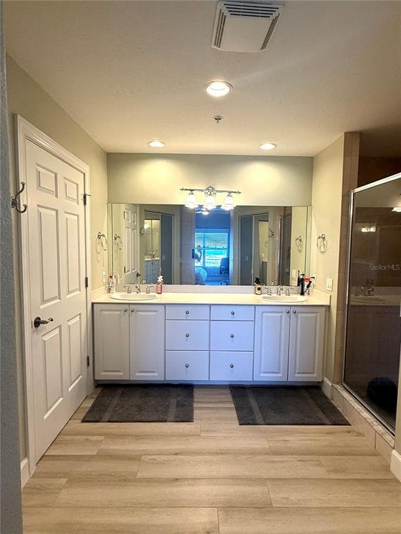 423 150TH AVENUE 1405 photo 16