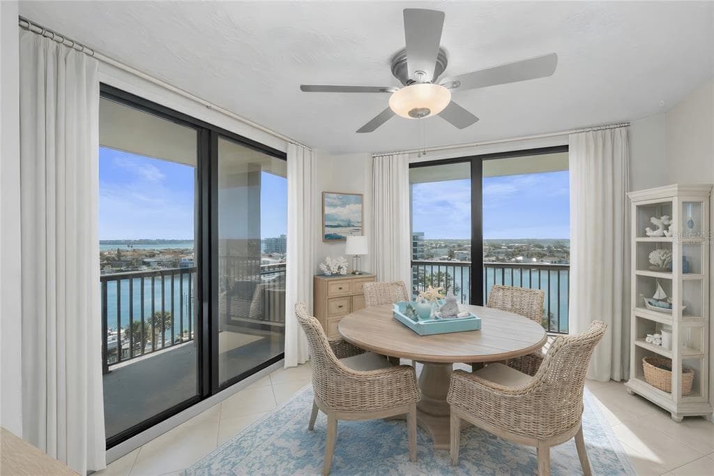 1660 GULF BOULEVARD 807 photo 6