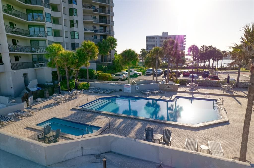1660 GULF BOULEVARD 807 photo 22