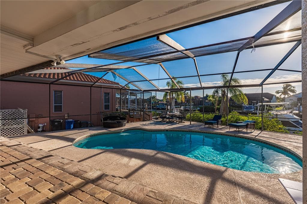 930 SYMPHONY ISLES BOULEVARD photo 5