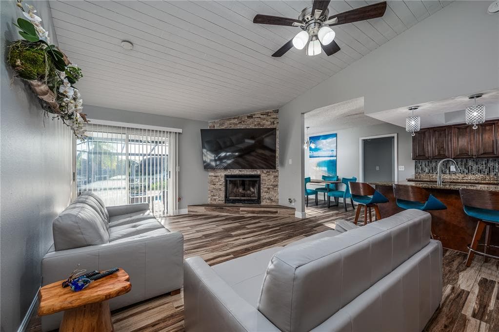 930 SYMPHONY ISLES BOULEVARD photo 18