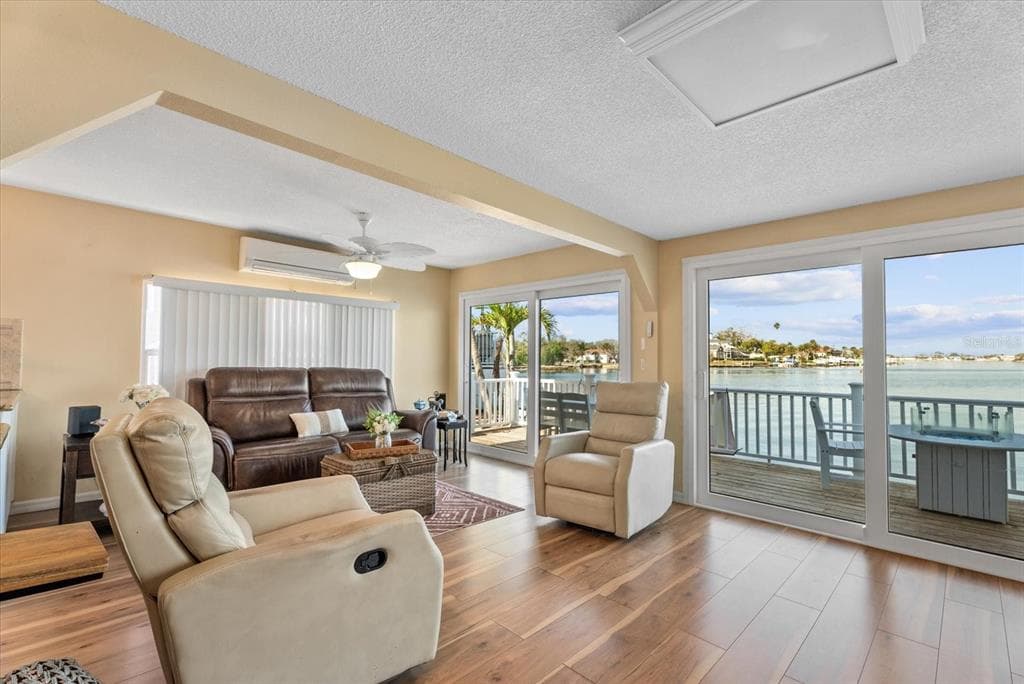 33 N STARBOARD DRIVE photo 13