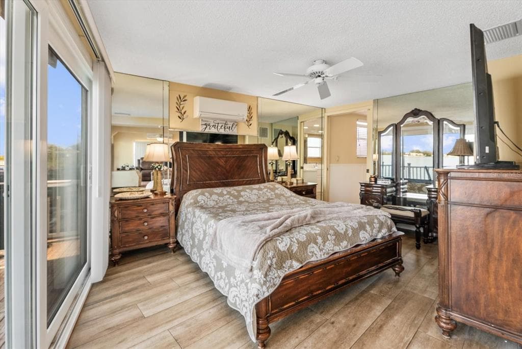 33 N STARBOARD DRIVE photo 22