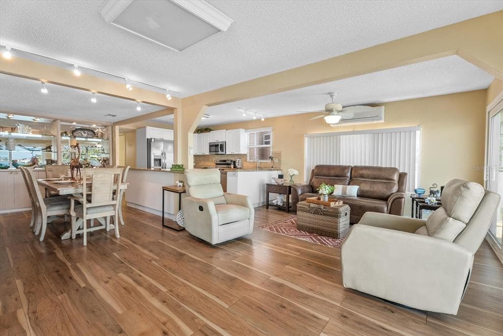 33 N STARBOARD DRIVE photo 7