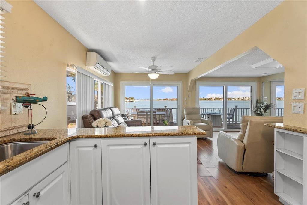 33 N STARBOARD DRIVE photo 20