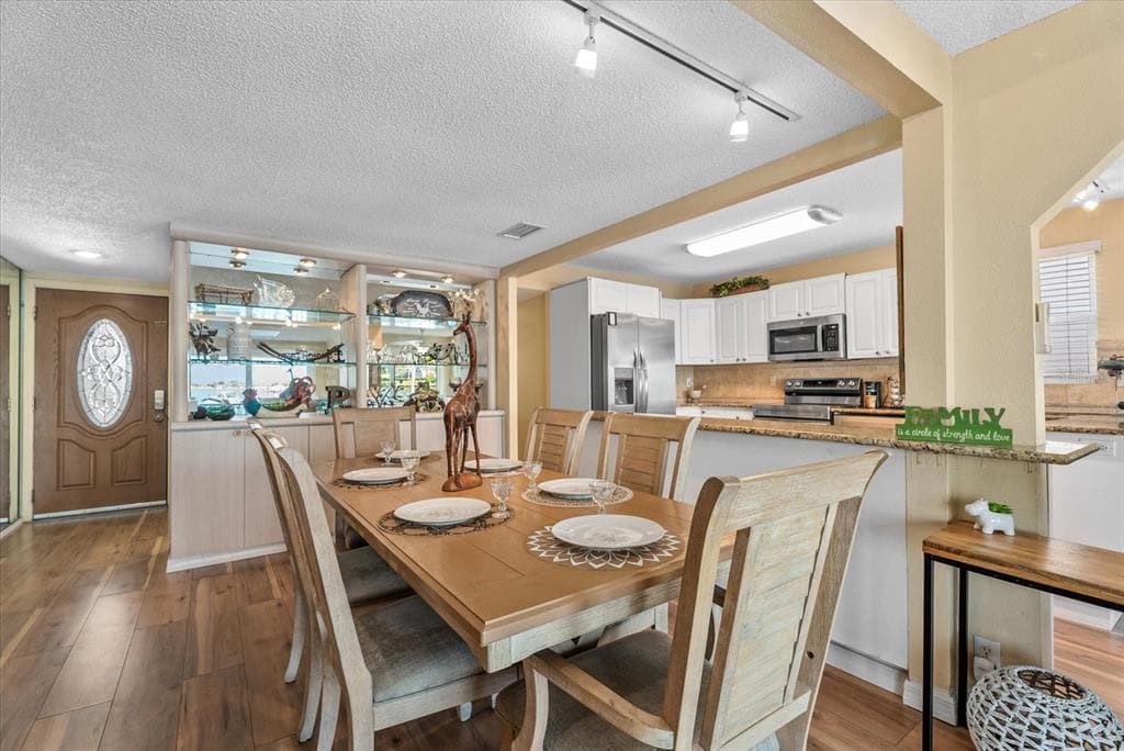 33 N STARBOARD DRIVE photo 9