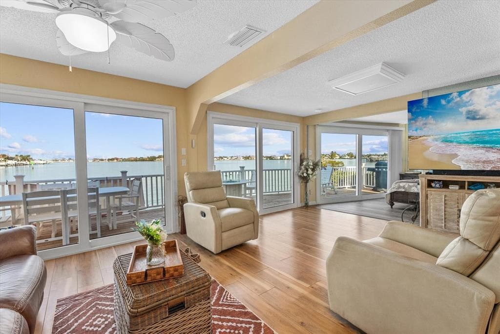 33 N STARBOARD DRIVE photo 15