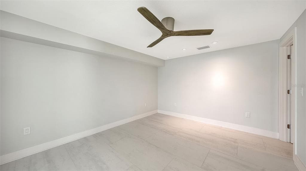 948 SPANISH DRIVE S photo 22