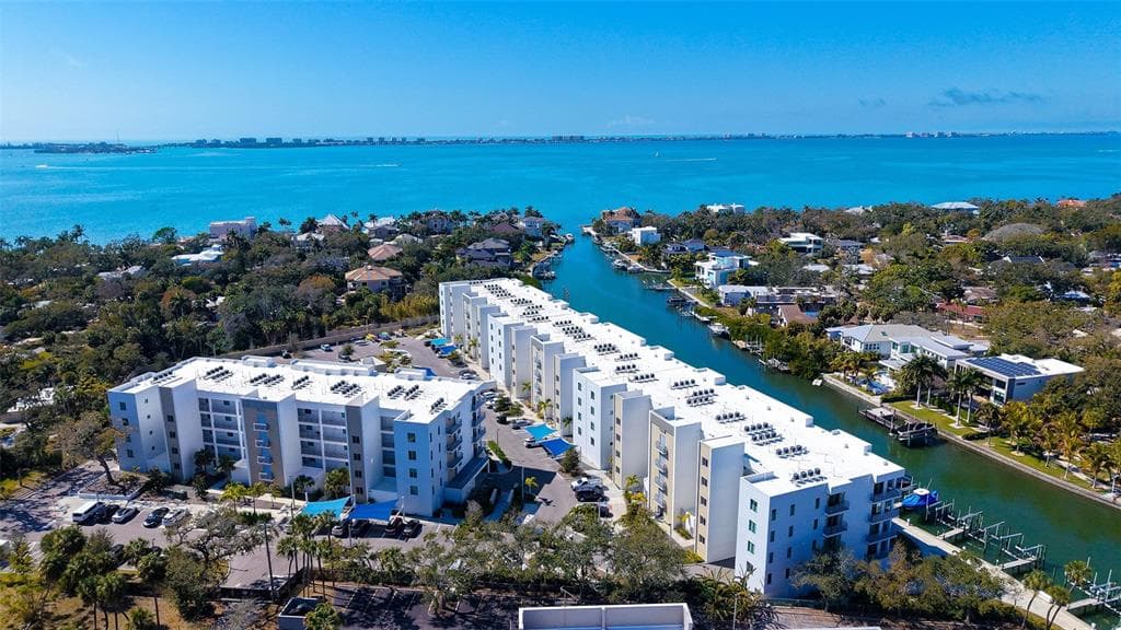 1703 N TAMIAMI TRAIL #511 3
