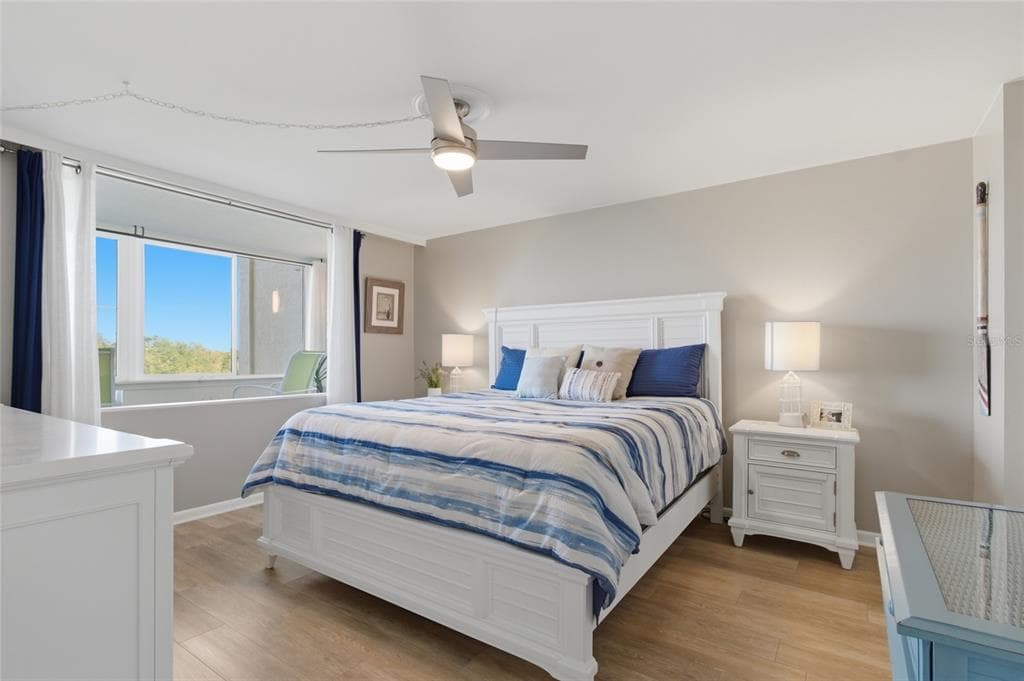 2616 COVE CAY DRIVE 502 photo 23