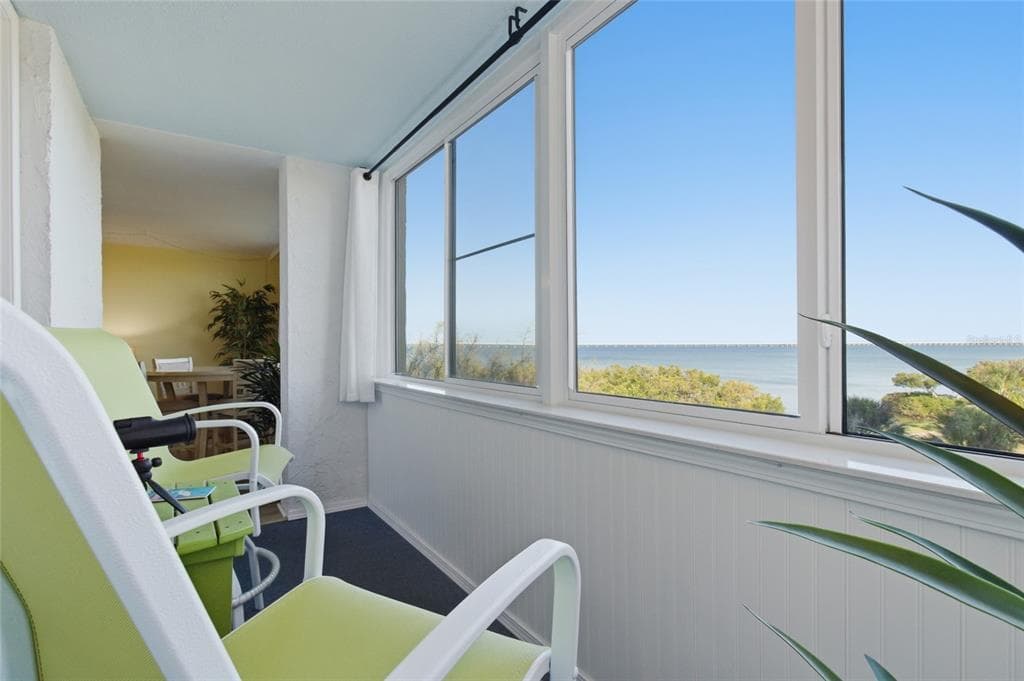 2616 COVE CAY DRIVE 502 photo 3
