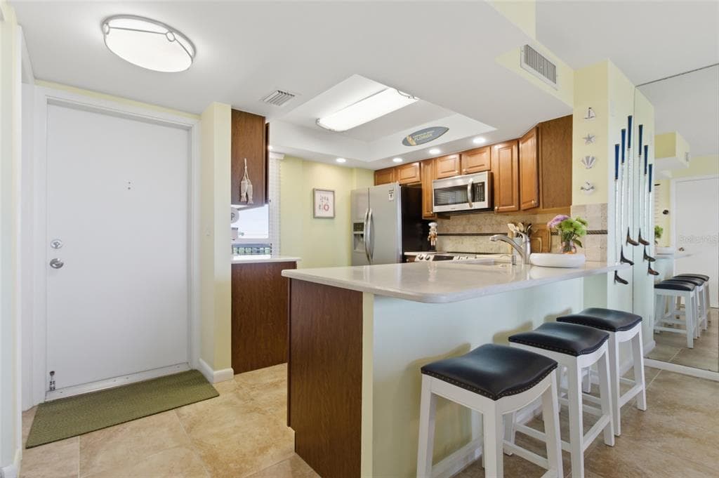 2616 COVE CAY DRIVE 502 photo 9