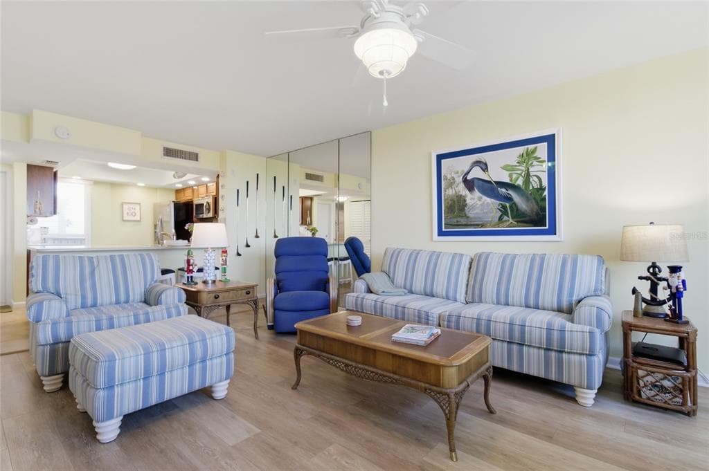 2616 COVE CAY DRIVE 502 photo 18