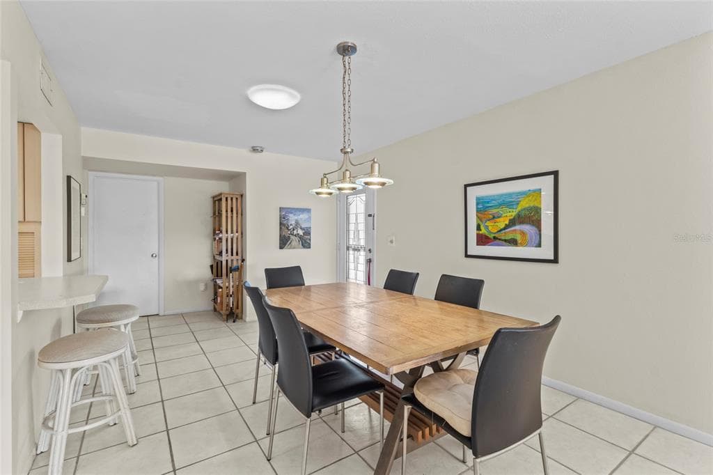 1633 BOATHOUSE CIRCLE #232 5