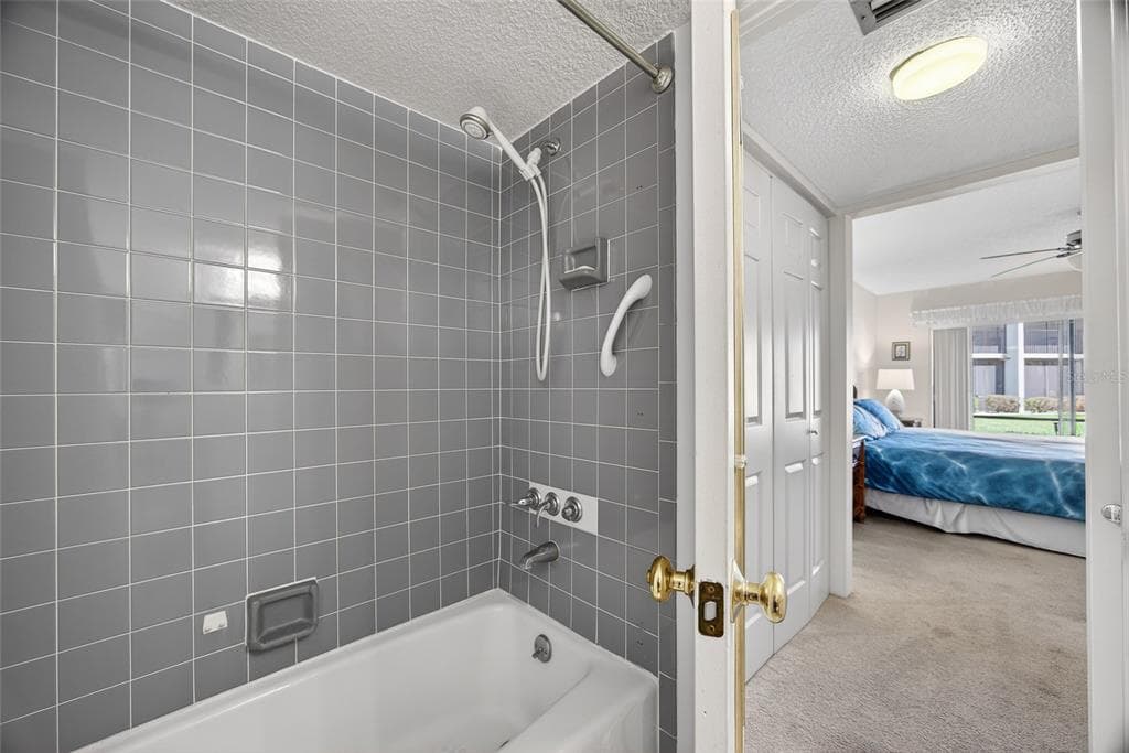 1461 AQUI ESTA DRIVE B3 photo 17