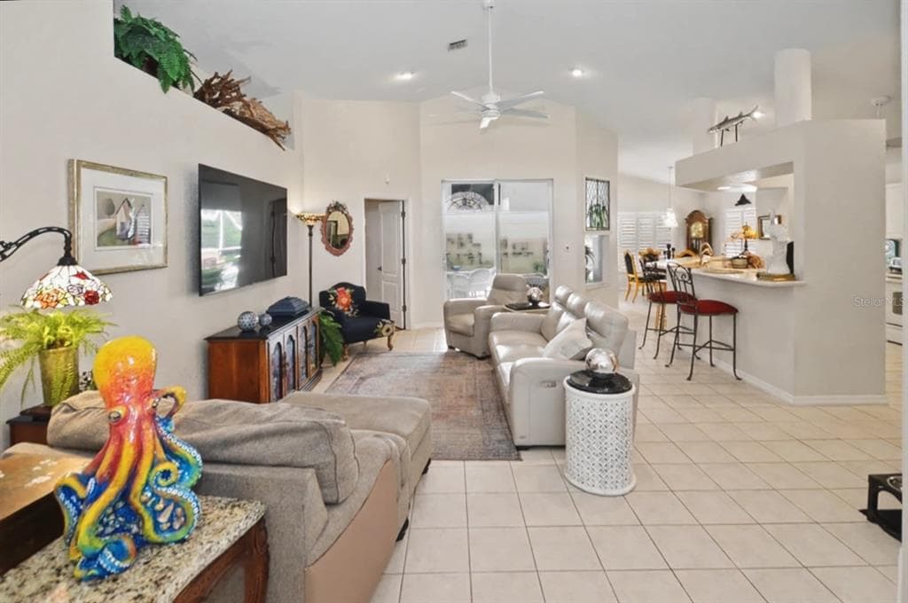 314 BAYTREE DRIVE photo 13