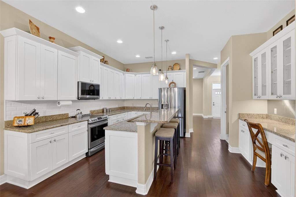 6870 SHIMMERING DRIVE photo 12