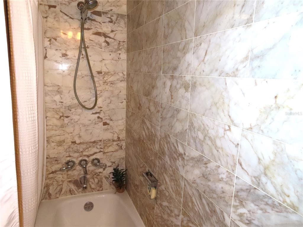 225 COUNTRY CLUB DRIVE C225 photo 19