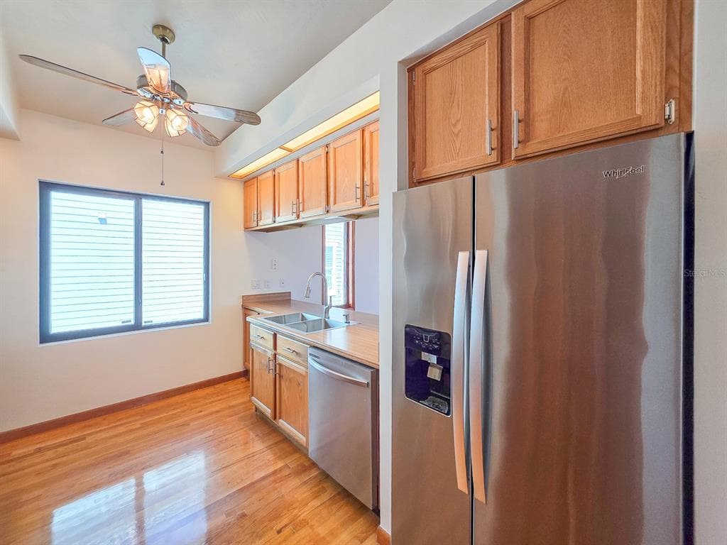 2652 S OCEAN SHORE BOULEVARD photo 17