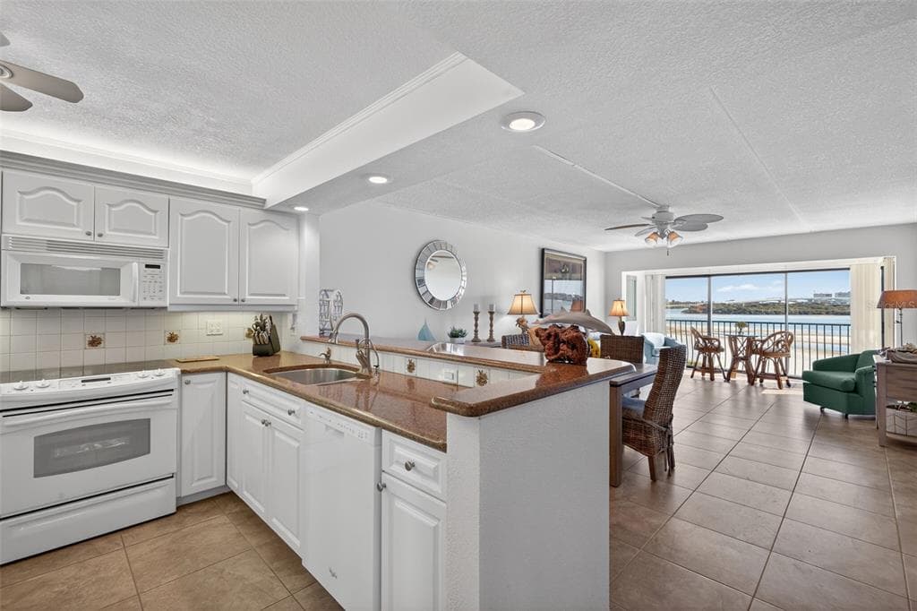 865 S GULFVIEW BOULEVARD 207 photo 17