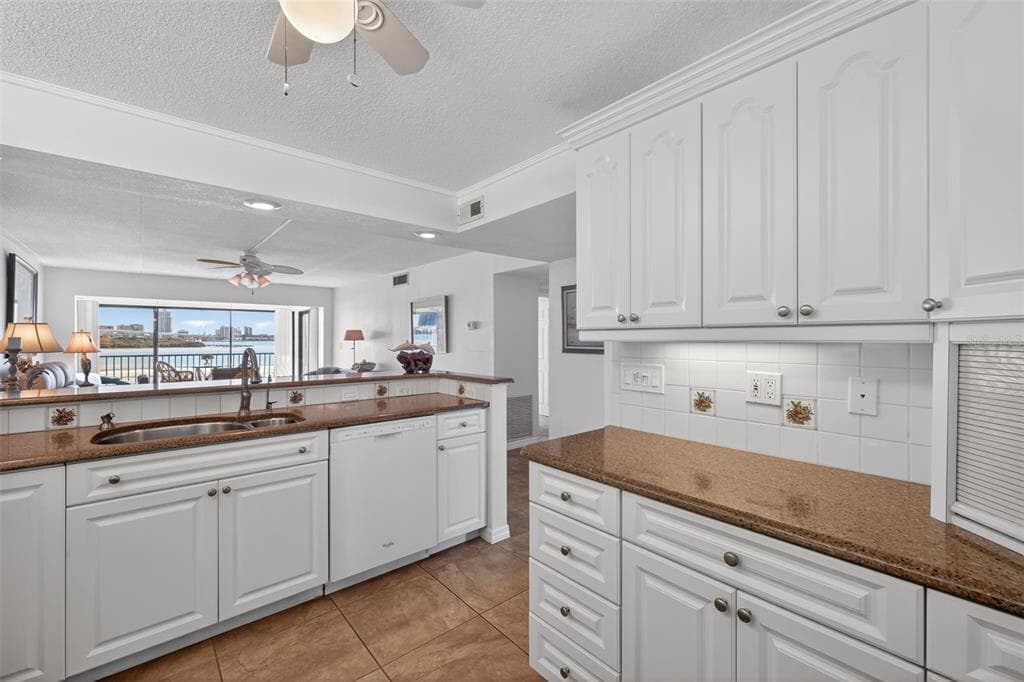 865 S GULFVIEW BOULEVARD 207 photo 15