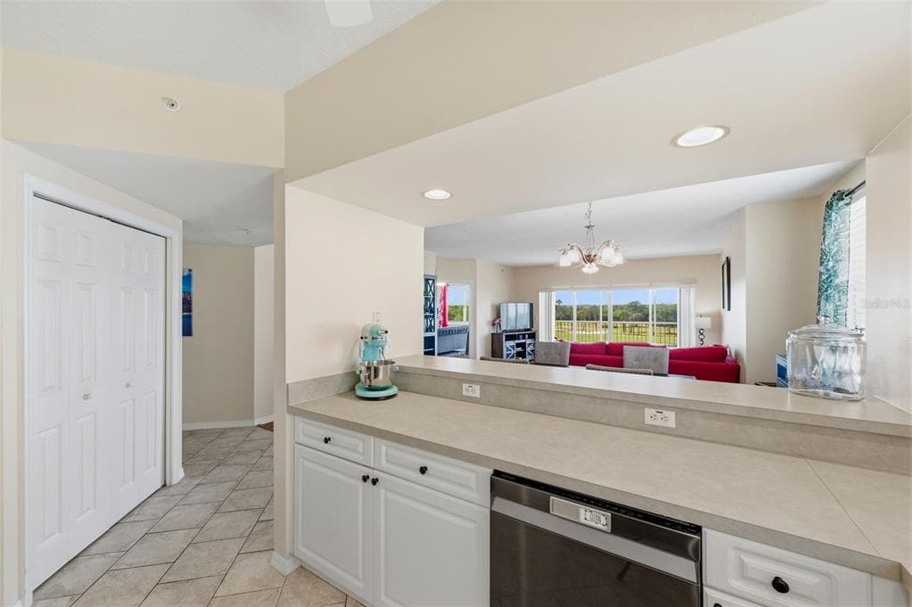 1200 COUNTRY CLUB DRIVE 1206 photo 15