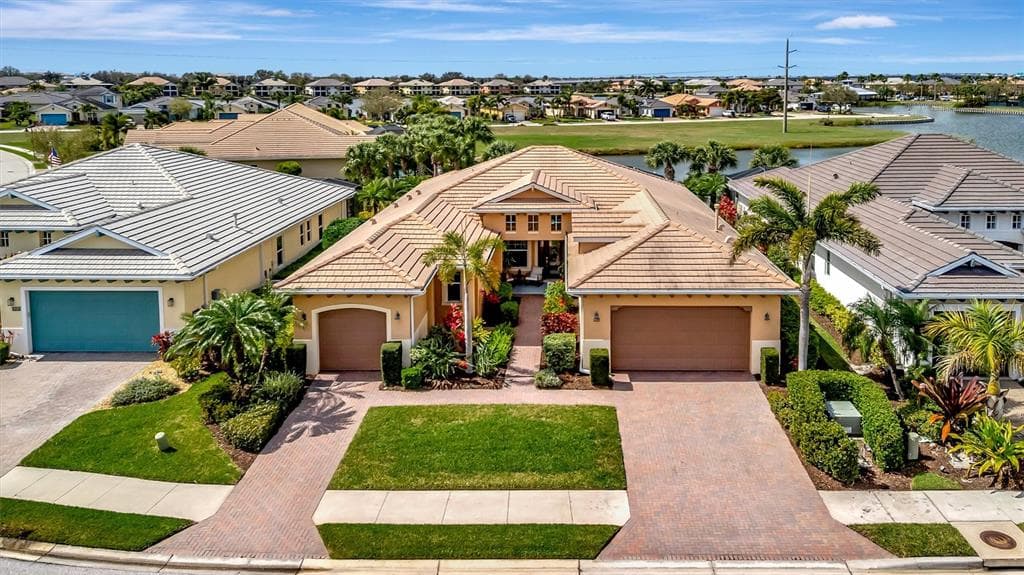 1022 KESTREL COURT 3
