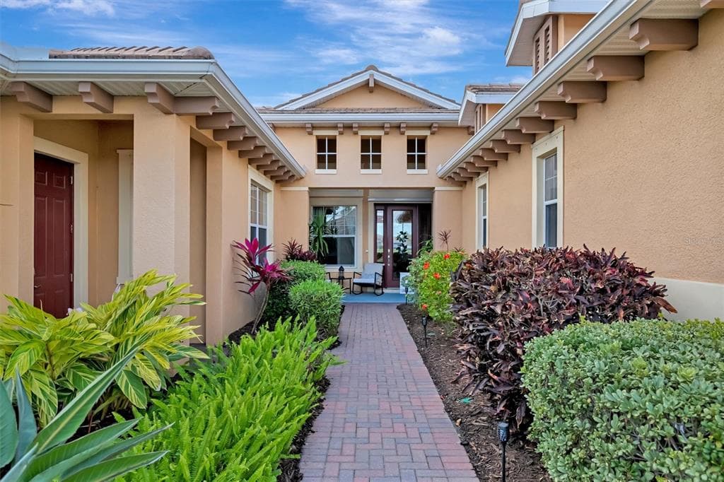 1022 KESTREL COURT photo 11