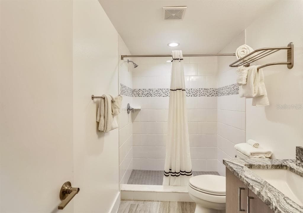 10116 GULF BOULEVARD 203W photo 18