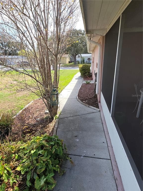 7207 ASHWOOD DRIVE photo 2