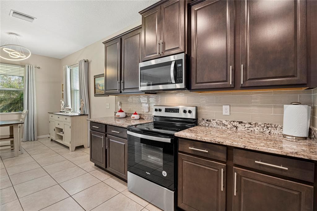 16478 WOODSIDE GLEN photo 16
