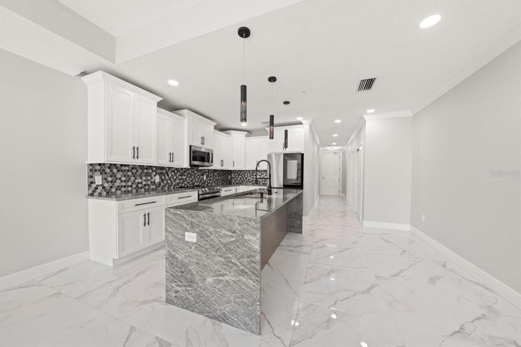 211 DOLPHIN POINT 201 photo 13