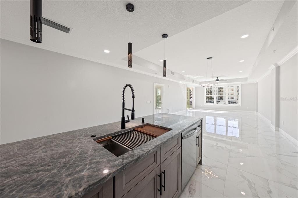 211 DOLPHIN POINT 201 photo 16