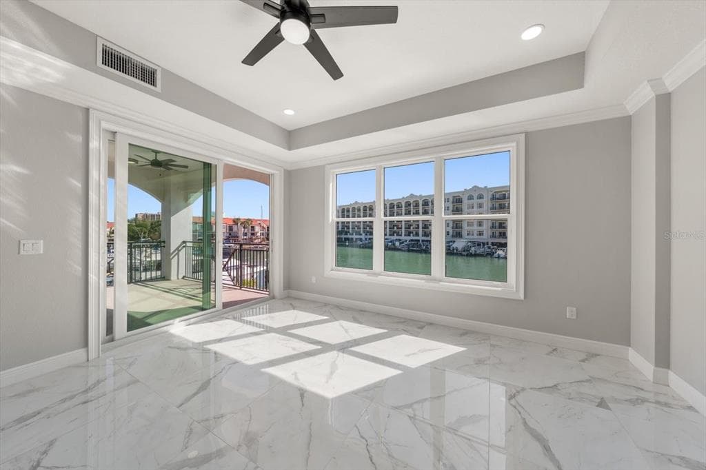 211 DOLPHIN POINT 201 photo 7