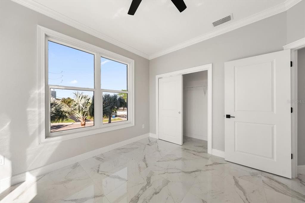 211 DOLPHIN POINT 203 photo 16